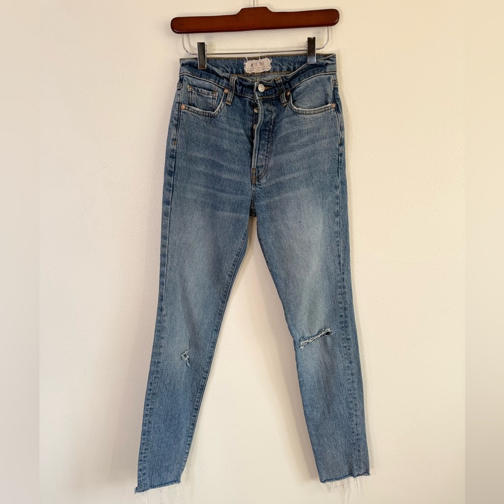 We The Free Button Fly Straight Leg Jeans Light Wash Distressed Denim Size 26